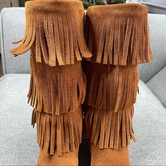 Minnetonka Three Layer Fringe Boot Suede Leather - Picture 6 of 14